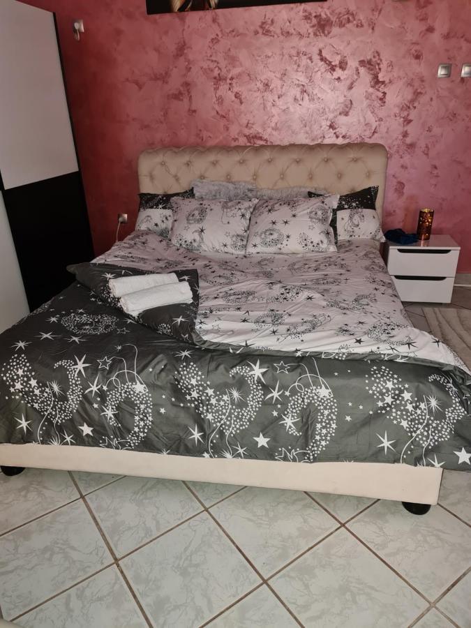 Apartman -Harmony- Парачин Екстериор снимка